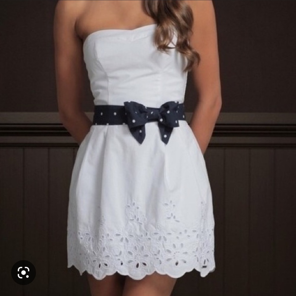 NWOT Hollister Y2K Sweetheart White Flare Dress w/ Detachable Polka Dot Belt